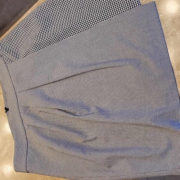 Club Monaco two-tone houndstooth plaid Benellie Skirt, Sz 10 - Picture 2 of 15